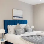 Bright And Modern Flat Relaxing Vibe The Birch