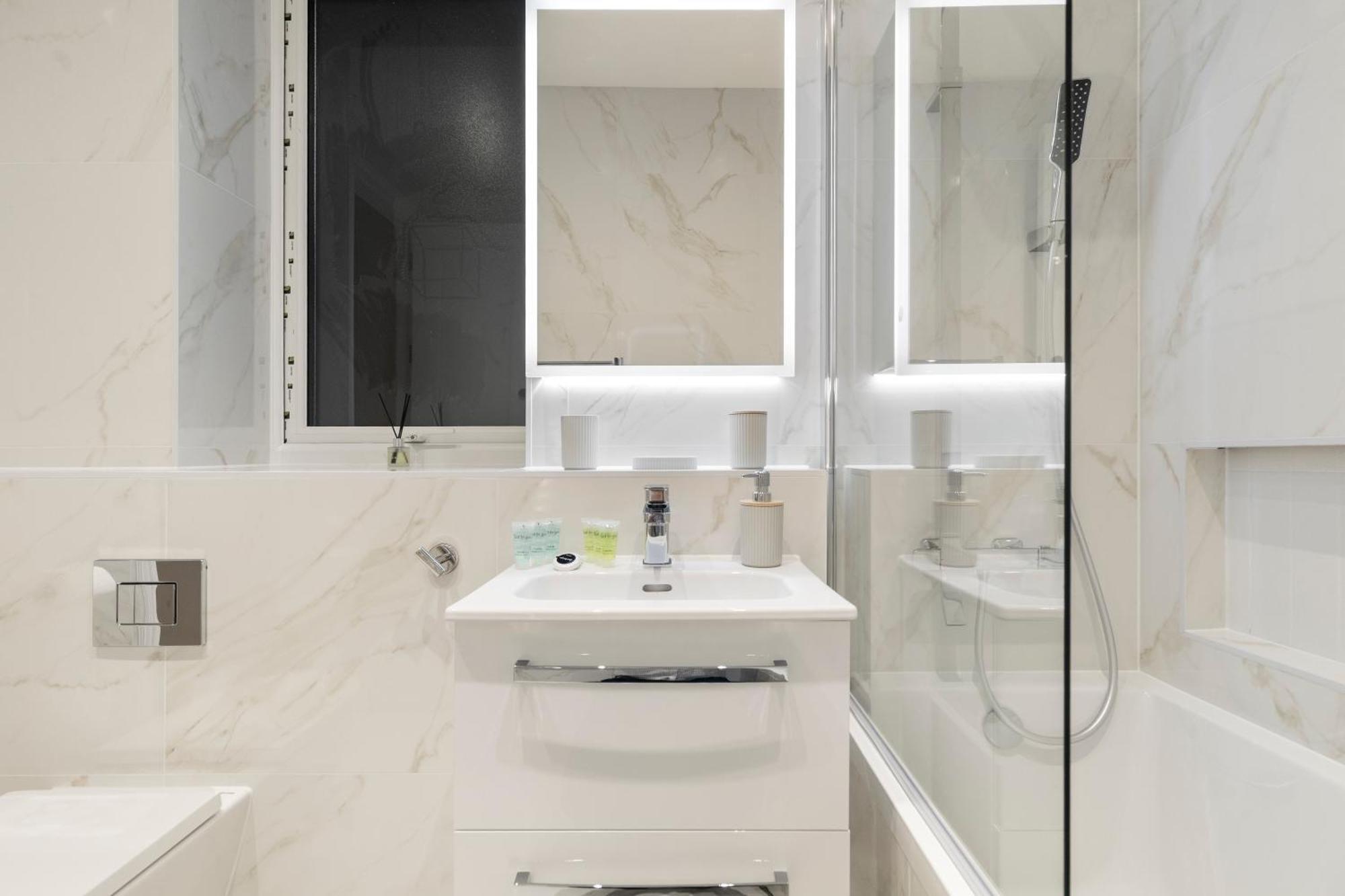 Apartment Bright And Modern Flat Relaxing Vibe The Birch *